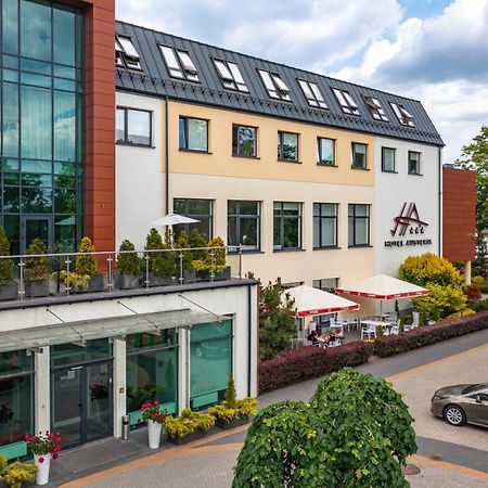 Hotel Austeria Conference & Spa Ciechocinek Exteriör bild