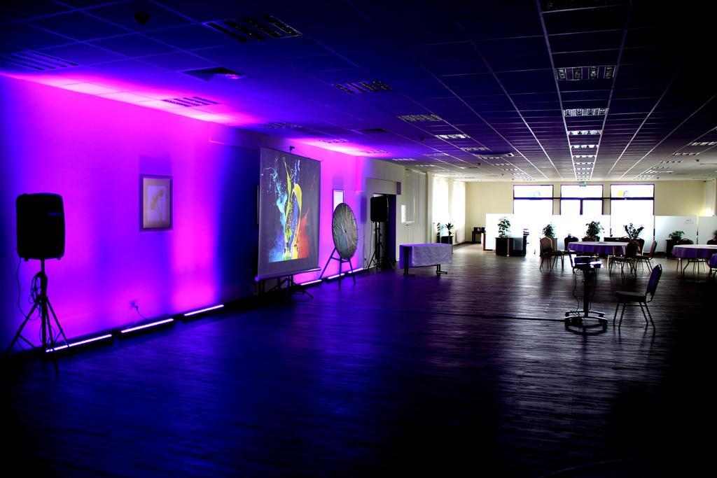 Hotel Austeria Conference & Spa Ciechocinek Exteriör bild